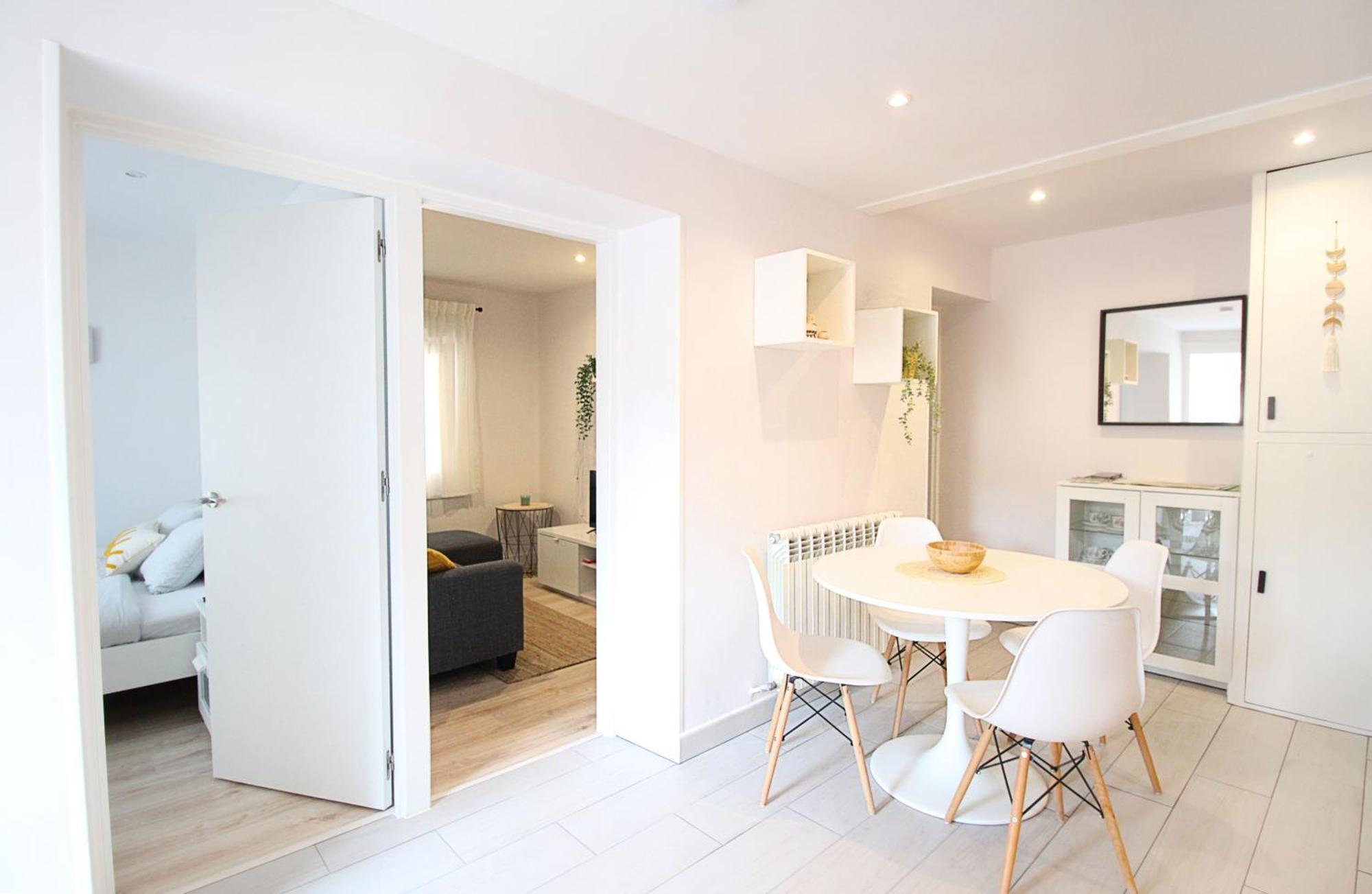 Apartamento Moderno Al Pie De Los Pirineos ซาบิญานิโก ภายนอก รูปภาพ